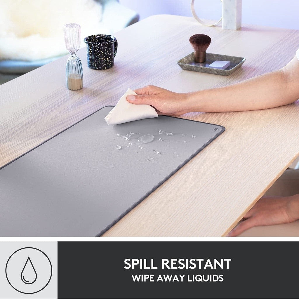 LOGITECH DESK MAT STUDIO SERIES แผ่นรองเมาส์ แผ่นรองเมาส์แบบยาว