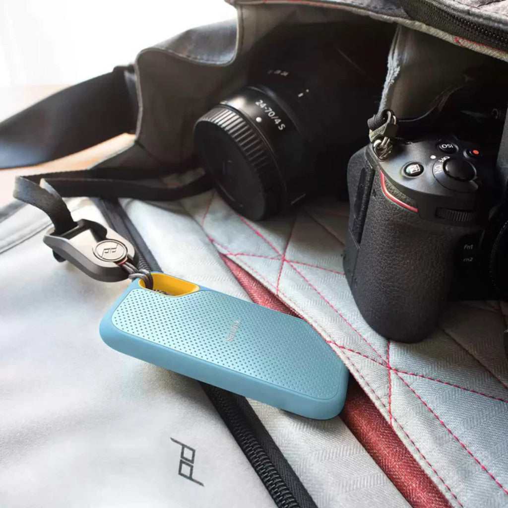 SANDISK PORTABLE SSD (เอสเอสดีพกพา) EXTREME 1TB USB 3.2 Gen 2 (SKY BLUE) (SDSSDE61-1T00-G25B) W 5 Y.