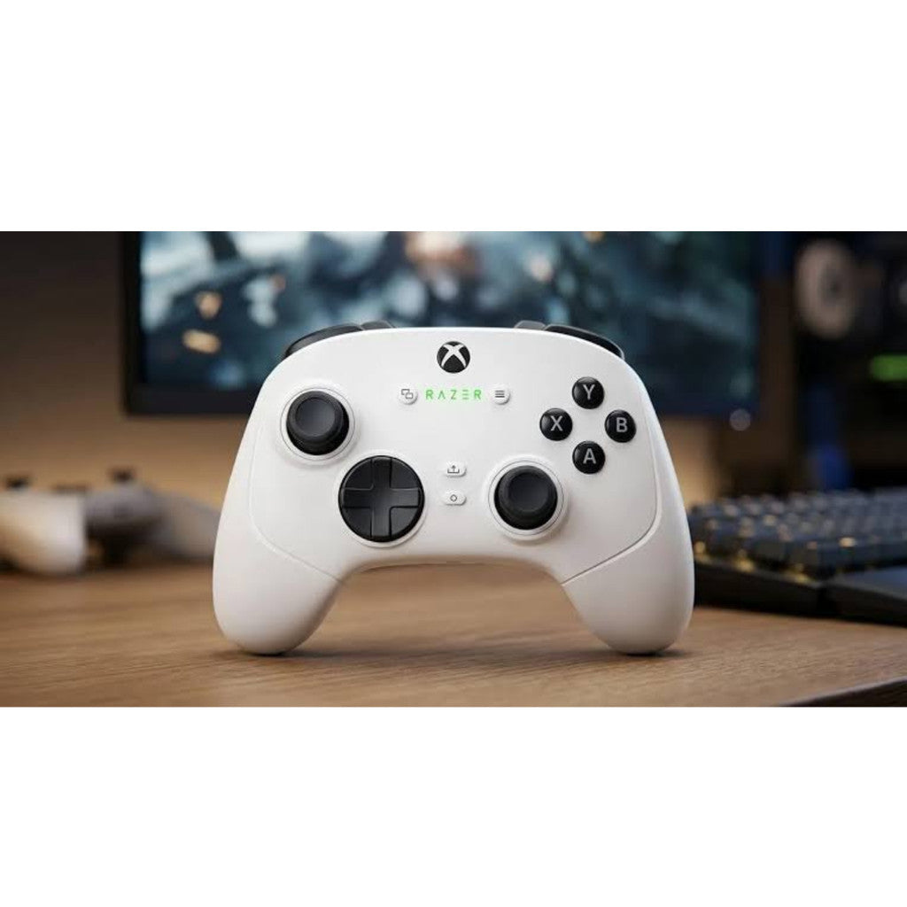 Razer Wolverine V3 Pro Wireless Esports Controller for Xbox & PC (จอยเกมส์)